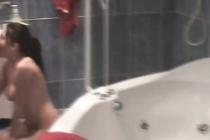 Awesome amateur oral job from white brunette hair summer girl