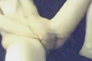 Shy livecam honey covers her constricted cum-hole underneath her hands