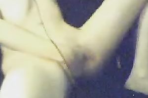 Shy livecam honey covers her constricted cum-hole underneath her hands