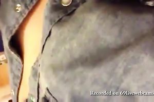 Babe shows her large zeppelins on live show disrobes and flashes milk shakes