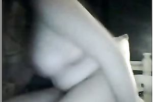 Pretty brunette hair babe with giant natural wobblers on cam