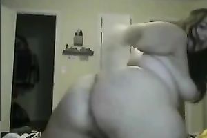 Brunette fattie enjoys having a sex-toy in her asshole