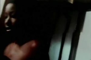 A Black Couple Wanna Fuck Right In An Open Green Field