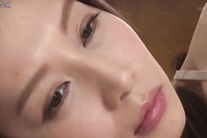 When this babe looks at me the raunchy being in me wishes to take up with the tongue her snatch
