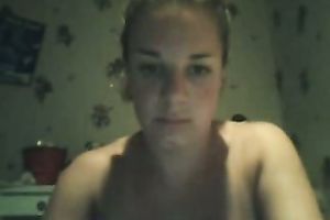 Big boobed livecam whore reaches creamy big O and squirts