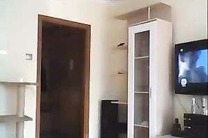 Sexy floozy with firm taut a-hole copulates her pleasing aperture with her sextoy