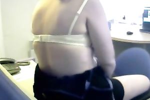 My latin chick girlfriend is willing andwilling to have sex chat on webcam