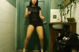 Dancing in the bath in my minidress and shaking my gazoo