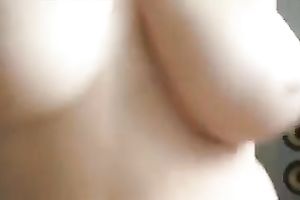 Amazing romantic orall-service from white sexy sweetheart on webcam