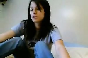 My eighteen yo girlfriend shows her yummy boobies on a web camera