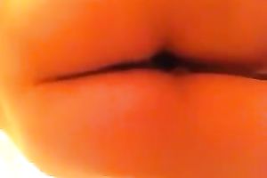 Shapely Singapore legal age teenager with merry love muffins dances for the web camera