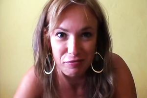 Ravishing hottie gives orall-service previous to missionary pounding