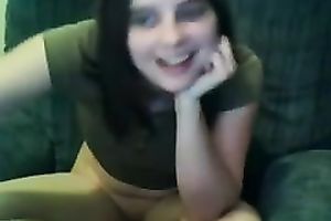 Chubby brunette hair chick on livecam fingers herself