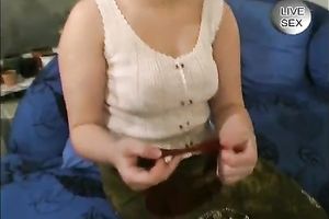 Full-figured wet bitch goddess shows her goodies on livecam