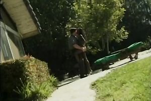 Skinny dark brown housewife gets her taut fur pie licked