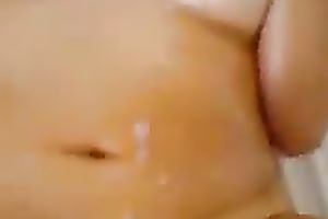 Chubby wife got spunk fountain on her stomach after missionary style