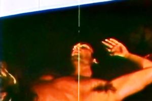 Sexy hottie working her constricted slit hard to ride that dong