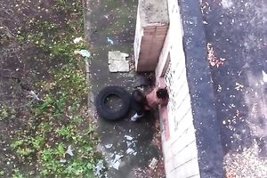 Amateur pair caught fucking outdoors