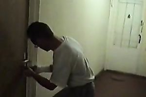 A burglar penetrates the house and rapes a sexy babe in a bathroom