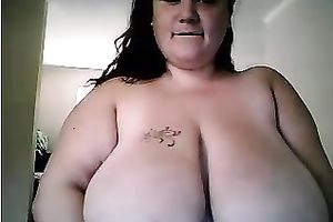 Nice bulky black haired big beautiful woman was boasting of her biggest saggy bumpers