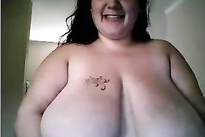 Nice bulky black haired big beautiful woman was boasting of her biggest saggy bumpers