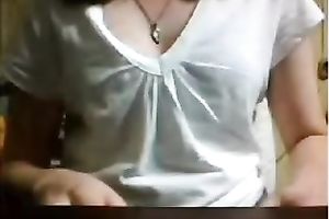 Lusty serious looking livecam dark head bare her rather bushy pussy