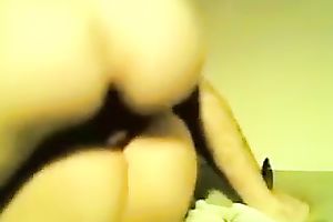 Skanky secretary screwed brutally in non-professional movie scene