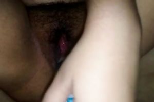 Horny gazoo cam slut can't live without weenie shaped objects and that babe is not shy