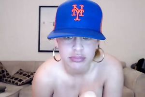 Strong squinted dilettante web camera brunette hair sucked her man's pecker