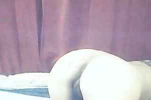 Busty and delectable web camera model from India in sexy brassiere