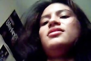 Petite Mexican sweetheart lets me in betwixt her legs lastly