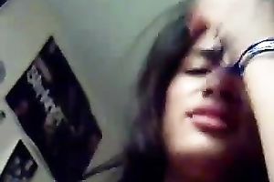 Petite Mexican sweetheart lets me in betwixt her legs lastly