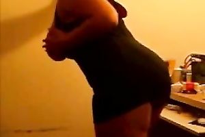 Sizzling cam mom stuns me with her giant jaw-dropping meatballs