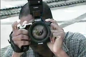 Large dark rod for 2 perverted and lascivious honeys in the swimming pool