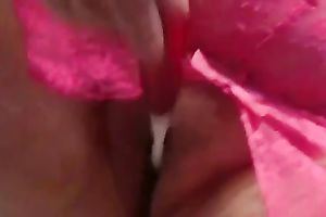 My rapacious corpulent floozy strokes her twat with toothbrush