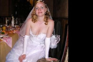These brides are sexually excited and they love to expose their intimate parts