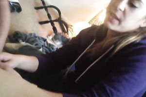 Nerdy slut wife gives the best head