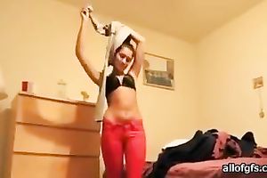 Bootyful hottie rides her BF's dong in reverse cowgirl position