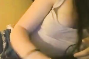 Alluring buxom and super sexy livecam babe masturbated to turn me on