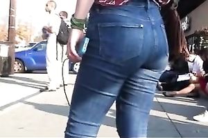 Juicy wazoo in taut Denim jeans on the streets of Dallas - spy livecam