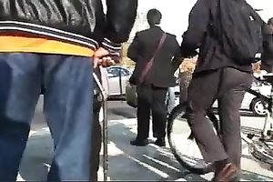 Juicy wazoo in taut Denim jeans on the streets of Dallas - spy livecam