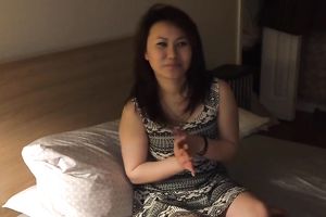 Real 20yo asian college wife student takes her first BBC