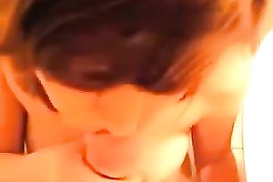 Thirsty hottie pumping my 10-Pounder deepthroat in dilettante clip