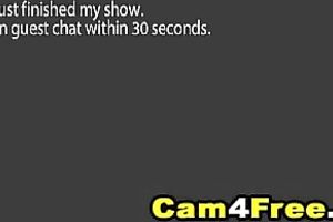 Hot and Wild Petite Cambabe Masturbates on Cam