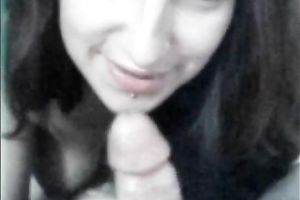 Messy facial after astounding oral sex for my dark brown secretary