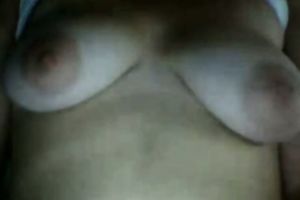 This large boobed older web camera slut of course can't live without exposing her exposed body