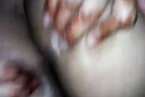 Kinky non-professional black skinned Hindu nympho gets her moist slit drilled