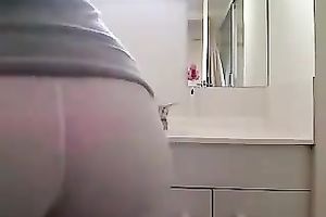 I tape my babe's rounded hot rack in yoga panties just to brag about