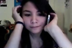 Nude web camera sweetheart talking on the prone and touching her snatch