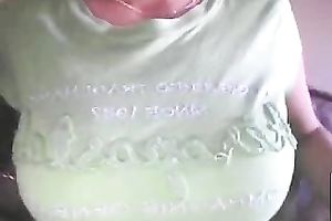 horny web camera bitch pulled up her green T-shirt to show off her big boobies
